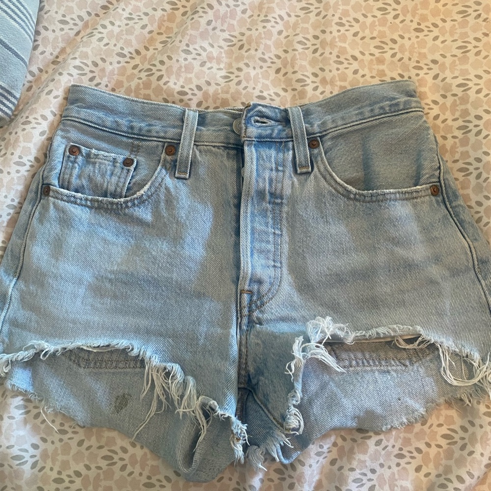 Levi’s shorts